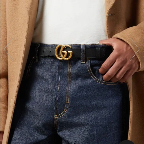 Gucci Black Belt with Gold Buckle - Picture 3 of 9